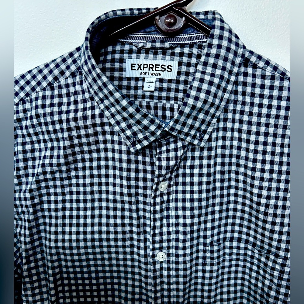 Men’s large Express button down